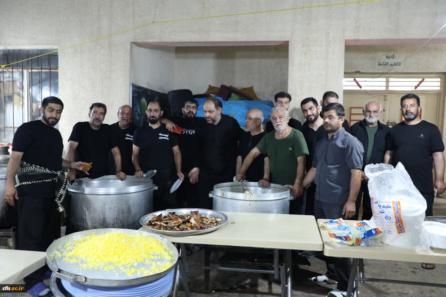 خادمان و زائران موکب دانشگاه فرهنگیان در کربلا