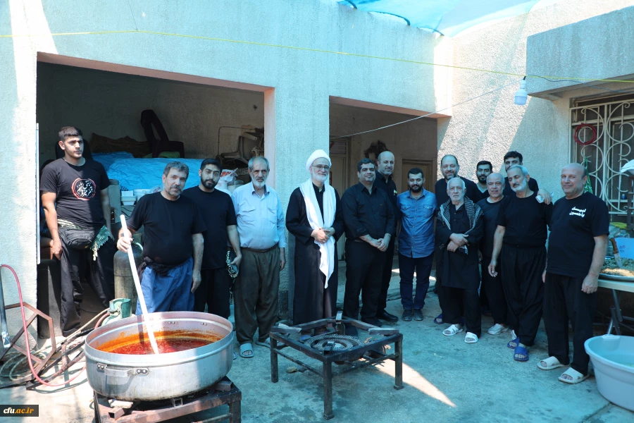 خادمان و زائران موکب دانشگاه فرهنگیان در کربلا