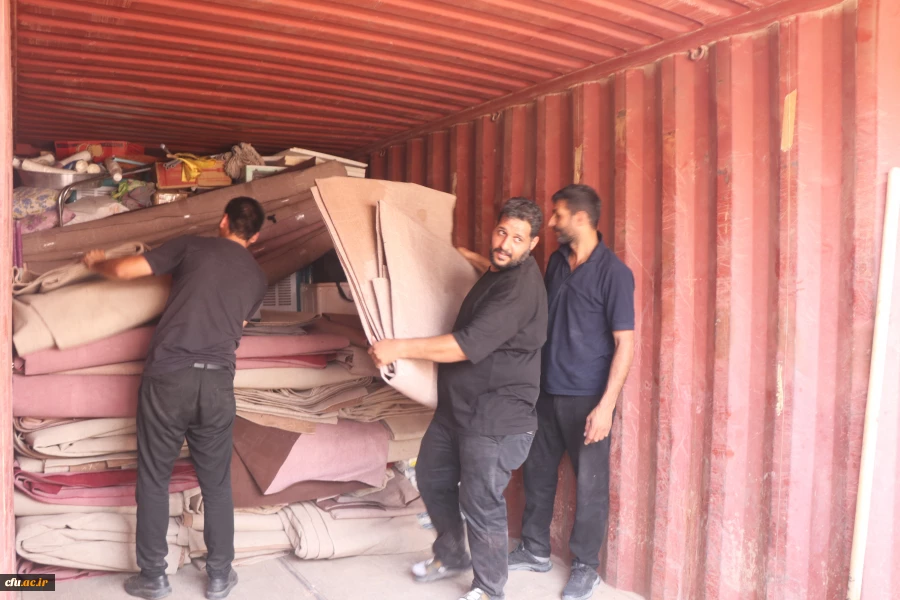 خادمان و زائران موکب دانشگاه فرهنگیان در کربلا