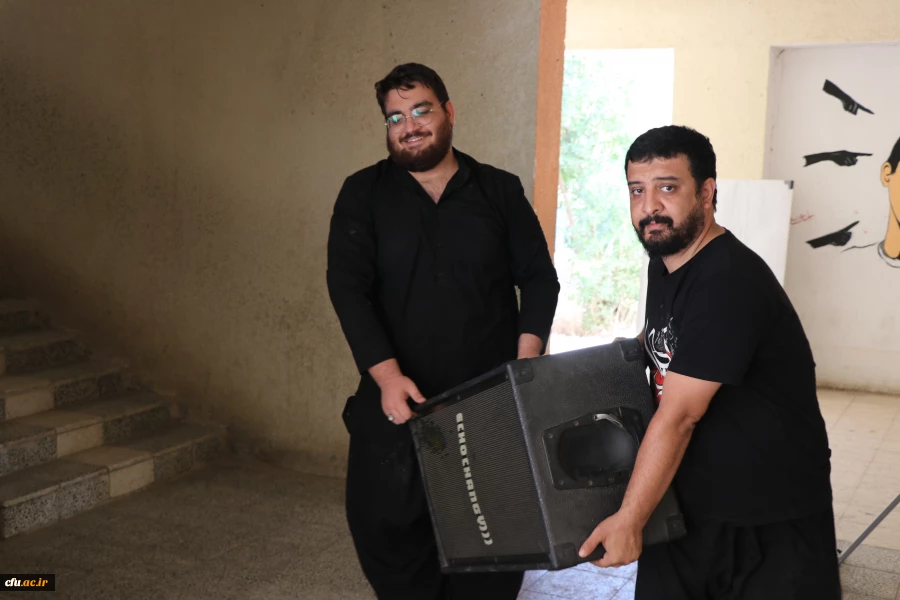 خادمان و زائران موکب دانشگاه فرهنگیان در کربلا