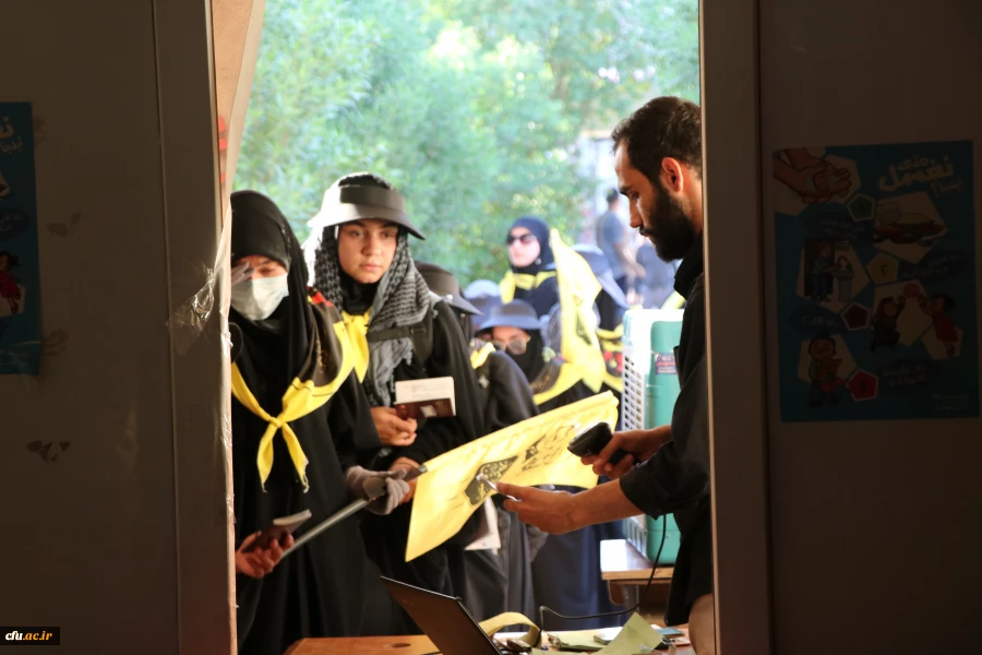 خادمان و زائران موکب دانشگاه فرهنگیان در کربلا