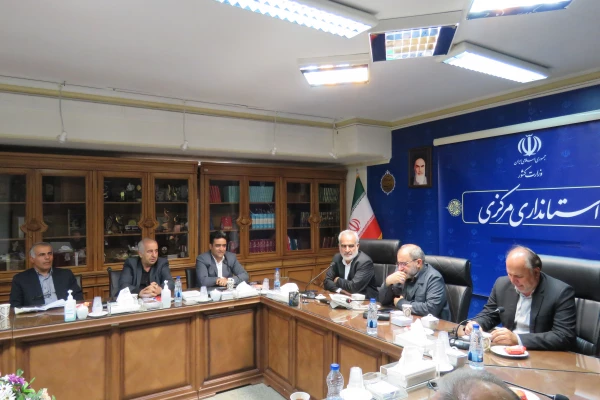 شانزدهمین جلسه هیات امنا دانشگاه فرهنگیان استان مرکزی
 7