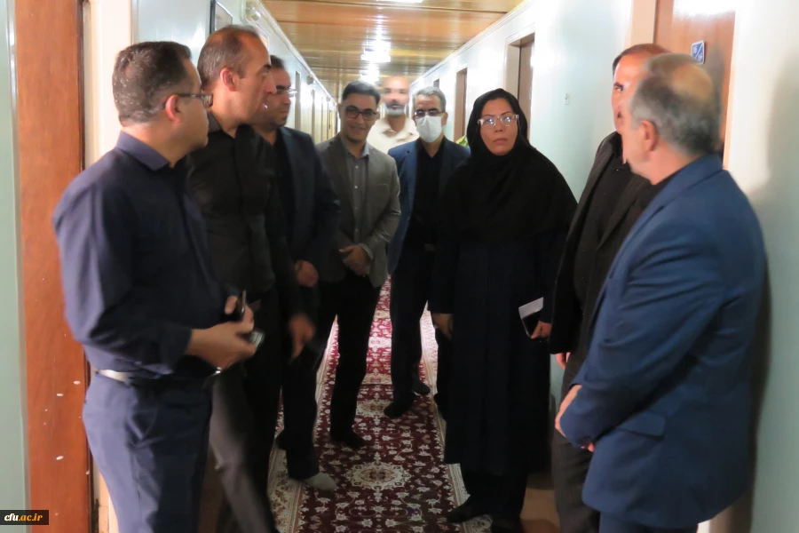 بازدید از فضاهای آموزشی و خوابگاهی مد نظر دانشگاه فرهنگیان در شهر اراک
 3