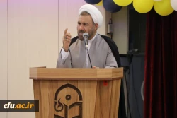 تربیت با رویکرد انتقادی از مولفه های تربیت معلم واکنش گرا و پویا  2