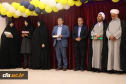 تربیت با رویکرد انتقادی از مولفه های تربیت معلم واکنش گرا و پویا  5