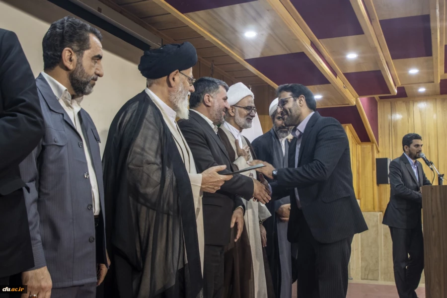 آیین تکریم و معارفه رئیس دانشگاه فرهنگیان یزد برگزار شد
 6