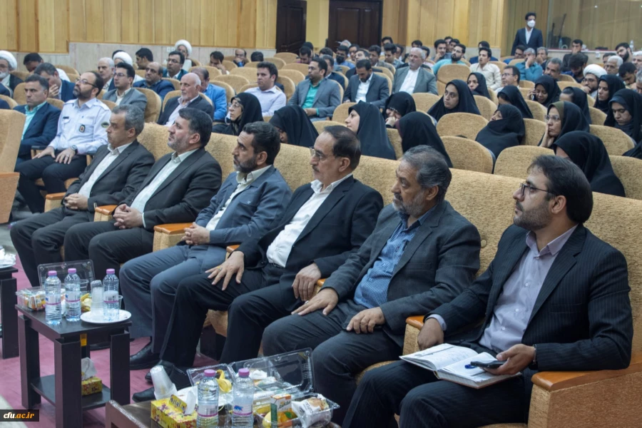 آیین تکریم و معارفه رئیس دانشگاه فرهنگیان یزد برگزار شد
 8