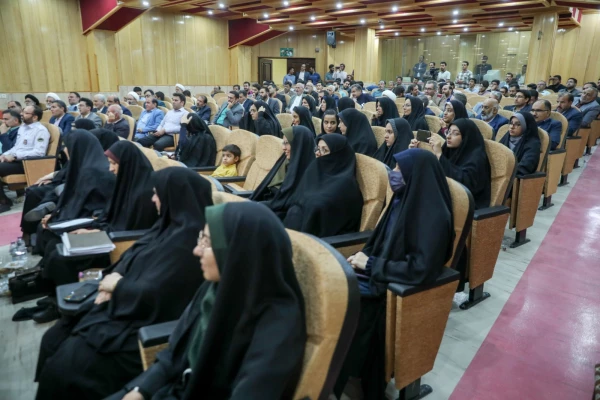 دانشگاه فرهنگیان، موظف به تربیت دانشجومعلمانی توانمند در ساحت های شش گانه سند تحول
 2