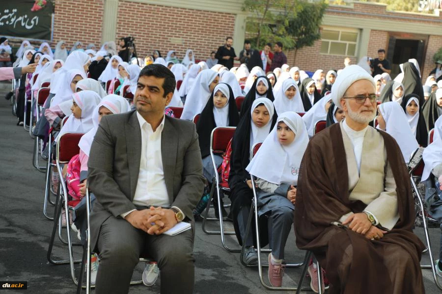 آیین بازگشایی سال جدید تحصیلی با حضور سرپرست دانشگاه فرهنگیان در دبستان دخترانه حضرت زینب شهر تهران 
 7