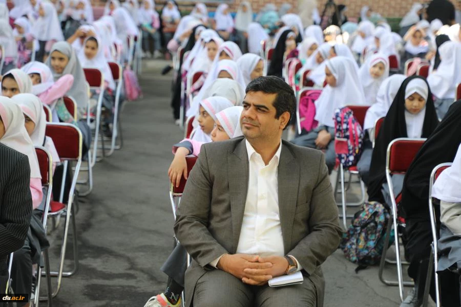 آیین بازگشایی سال جدید تحصیلی با حضور سرپرست دانشگاه فرهنگیان در دبستان دخترانه حضرت زینب شهر تهران 
 9