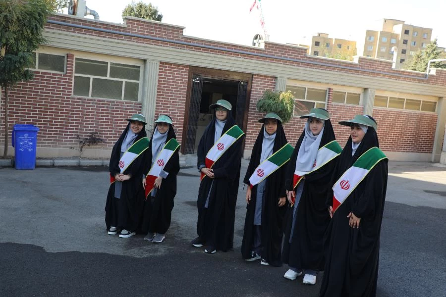 آیین بازگشایی سال جدید تحصیلی با حضور سرپرست دانشگاه فرهنگیان در دبستان دخترانه حضرت زینب شهر تهران 
 11