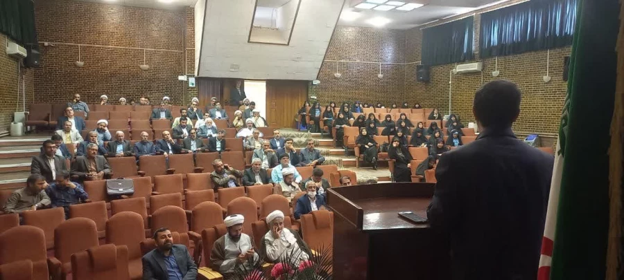 نشست هم اندیشی اساتید و اعضای هیئت علمی گروه های معارف اسلامی دانشگاه های استان کرمان برگزار شد 3