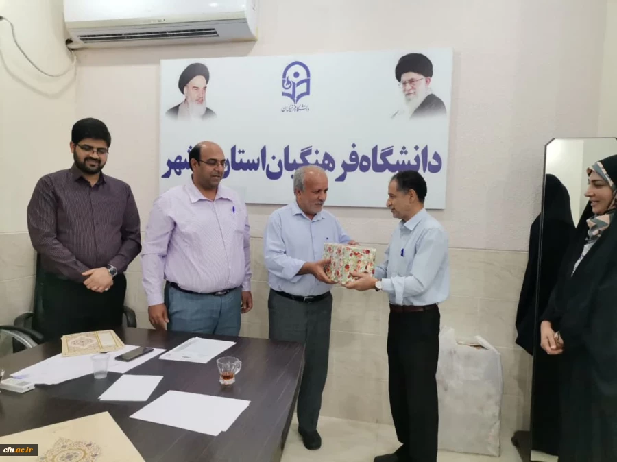 
به مناسبت هفته دفاع مقدس؛
آئین تجلیل از رزمندگان و جانبازان دانشگاه فرهنگیان استان بوشهر برگزار شد 9