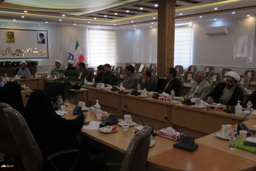 برنامه درسی مغفول شده در تربیت معلم باید توسط اساتید شناسایی شود
 4