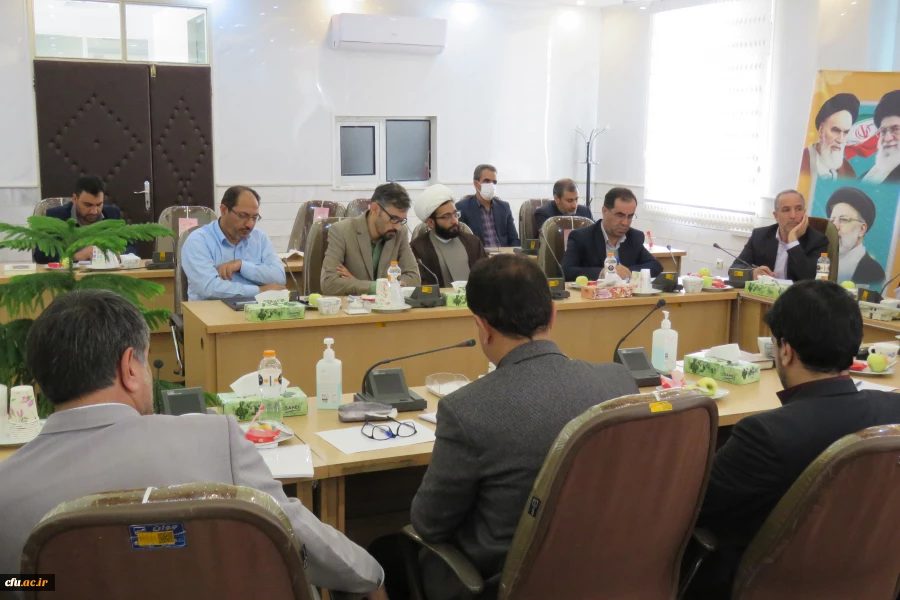 برنامه درسی مغفول شده در تربیت معلم باید توسط اساتید شناسایی شود
 6