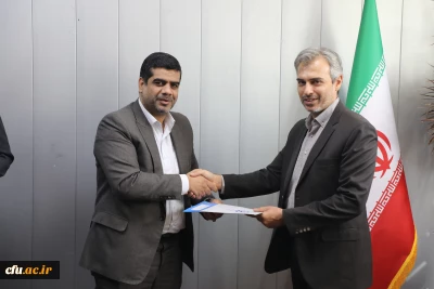 با حکم سرپرست دانشگاه فرهنگیان:

مدیر کل هوشمندسازی و فضای مجازی  دانشگاه فرهنگیان معرفی شد