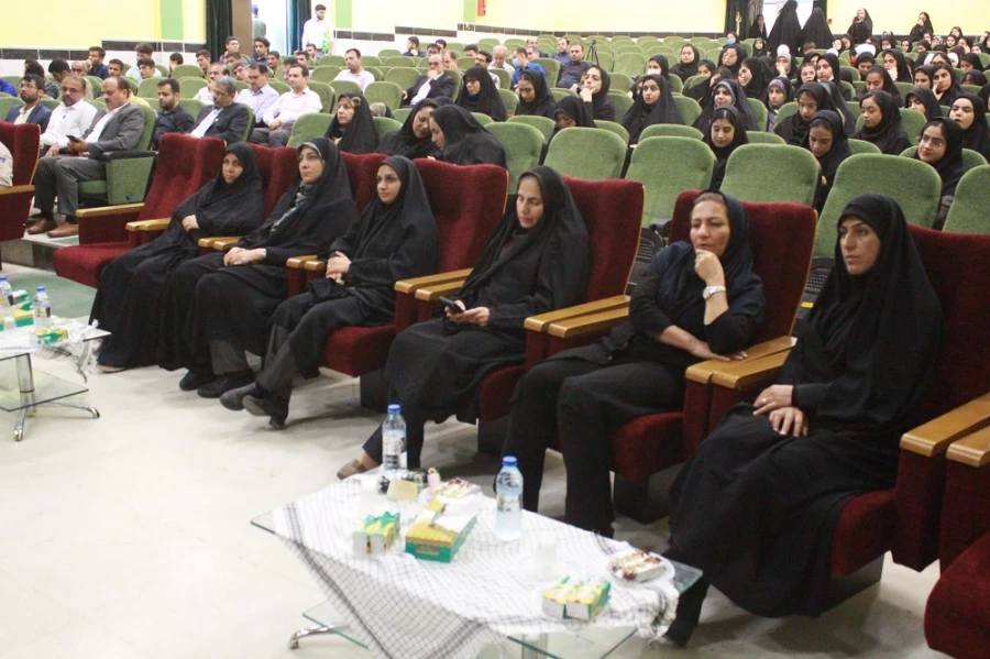 مشاور و دستیار ویژه معاون هماهنگ کننده سپاه:
در تقابل با آمریکا ما پیروز میدانیم 3