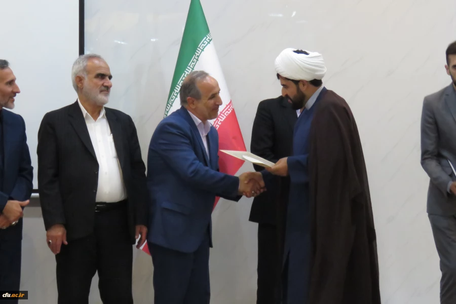 آیین تکریم و معارفه سرپرست مدیریت امور پردیس های دانشگاه فرهنگیان استان مرکزی برگزار شد
 9