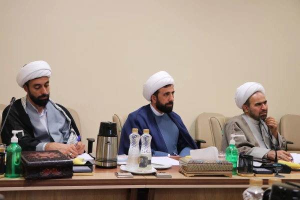 همکاری  موسسه  امیر بیان و دانشگاه فرهنگیان استان اصفهان    4