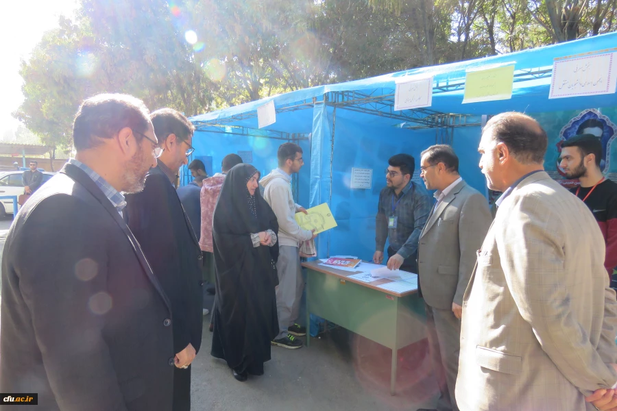 بازدیدمدیرکل فرهنگی دانشگاه فرهنگیان از روند ثبت نام دانشجویان نوورود استان مرکزی
 3