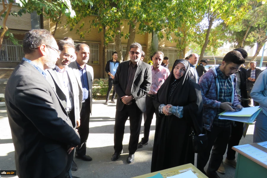 بازدیدمدیرکل فرهنگی دانشگاه فرهنگیان از روند ثبت نام دانشجویان نوورود استان مرکزی
 4