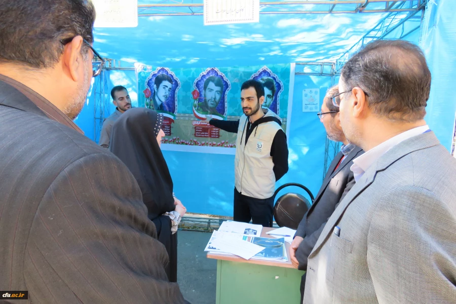 بازدیدمدیرکل فرهنگی دانشگاه فرهنگیان از روند ثبت نام دانشجویان نوورود استان مرکزی
 7