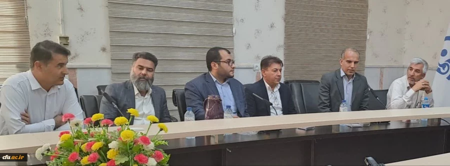 نشست اساتید هیئت علمی،مامورآموزشی و مدرسان حق التدریس با معاون مرکز توسعه وبهسازی و توانمندی سرمایه انسانی دانشگاه فرهنگیان 5