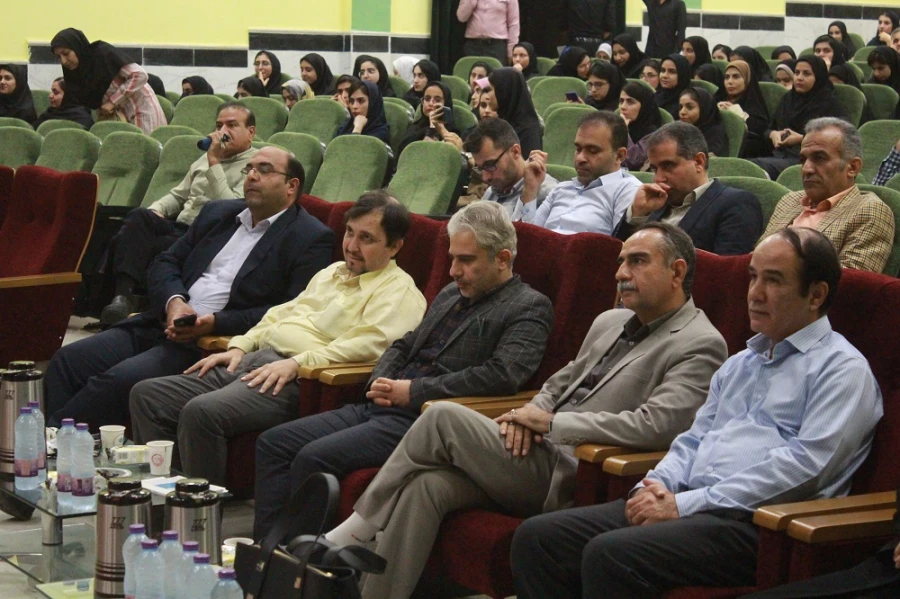 با حضور چهره های ادبی مطرح استان؛
همایش تخصصی نیاز جامعه به حافظ در دانشگاه فرهنگیان استان بوشهر برگزار شد 7