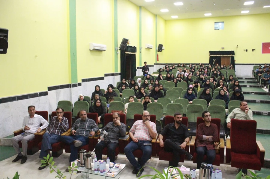 با حضور چهره های ادبی مطرح استان؛
همایش تخصصی نیاز جامعه به حافظ در دانشگاه فرهنگیان استان بوشهر برگزار شد 9