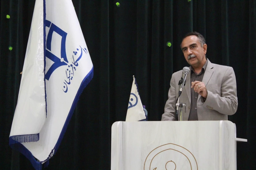 با حضور چهره های ادبی مطرح استان؛
همایش تخصصی نیاز جامعه به حافظ در دانشگاه فرهنگیان استان بوشهر برگزار شد 15