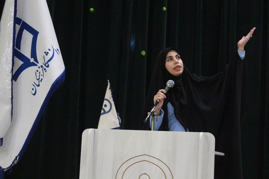 با حضور چهره های ادبی مطرح استان؛
همایش تخصصی نیاز جامعه به حافظ در دانشگاه فرهنگیان استان بوشهر برگزار شد 16