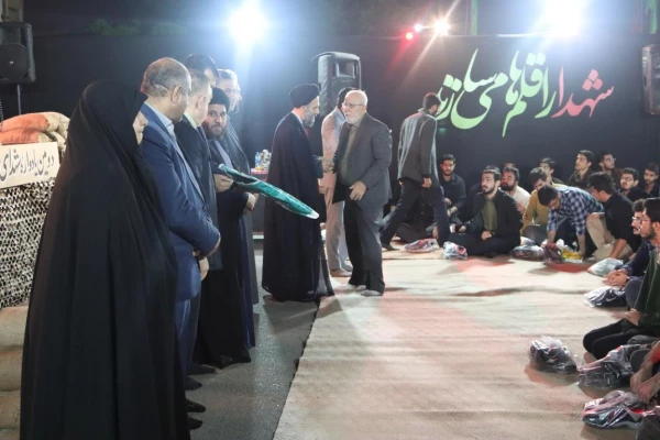 «دانشجو معلم» تمدن ساز و سوزن بان ریل قطار انقلاب 14