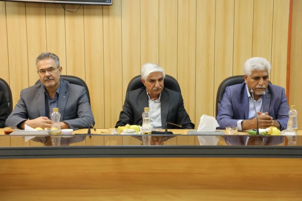 یکی از مهمترین دغدغه های دانشگاه فرهنگیان مسئله فضا است. 8