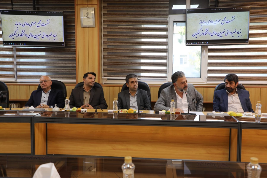 یکی از مهمترین دغدغه های دانشگاه فرهنگیان مسئله فضا است. 9