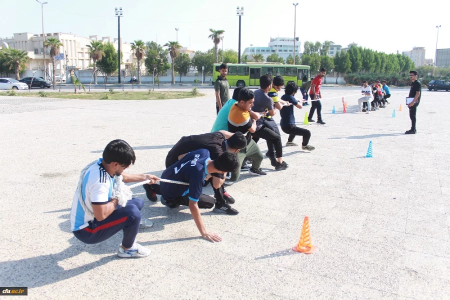 با حضور رئیس دانشگاه فرهنگیان استان بوشهر؛
همایش پیاده روی ساحلی پردیس علامه طباطبایی برگزار شد 9