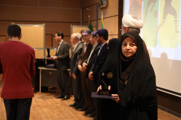 آیین تجلیل از مدال آوران و قهرمانان دانشجومعلم استان تهران در المپیادهای ورزشی 10