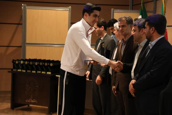 آیین تجلیل از مدال آوران و قهرمانان دانشجومعلم استان تهران در المپیادهای ورزشی 16