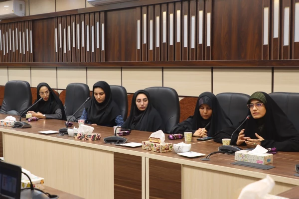 هیأت اندیشه ورز؛ بهترین اتمسفر برای طراحی و ایده پردازی و برنامه ریزی
 2