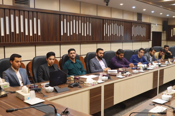 هیأت اندیشه ورز؛ بهترین اتمسفر برای طراحی و ایده پردازی و برنامه ریزی
 3