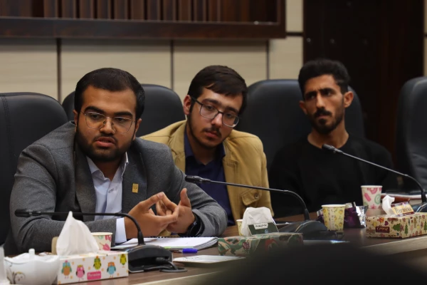 هیأت اندیشه ورز؛ بهترین اتمسفر برای طراحی و ایده پردازی و برنامه ریزی
 10