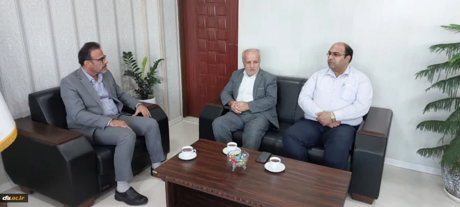 در نشست مسئولان دانشگاه فرهنگیان با مدیرکل منابع طبیعی استان بوشهر بیان شد؛
اختصاص زمین اردوگاه فرهنگی - تربیتی 3