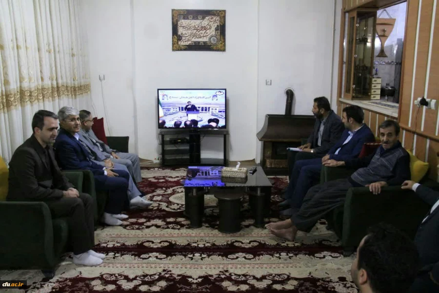 دیدار معاون حقوقی و امور مجلس وزیر آموزش و پرورش با خانواده شهید دانش آموز «اسعد رضایی» در سنندج
 3