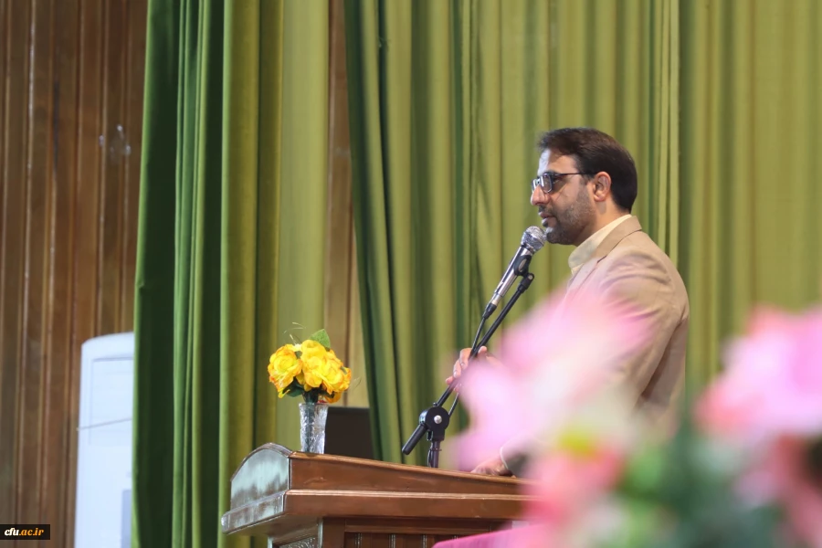 تلاش و توکل دو عنصر موفقیت دانشجومعلمان
 3