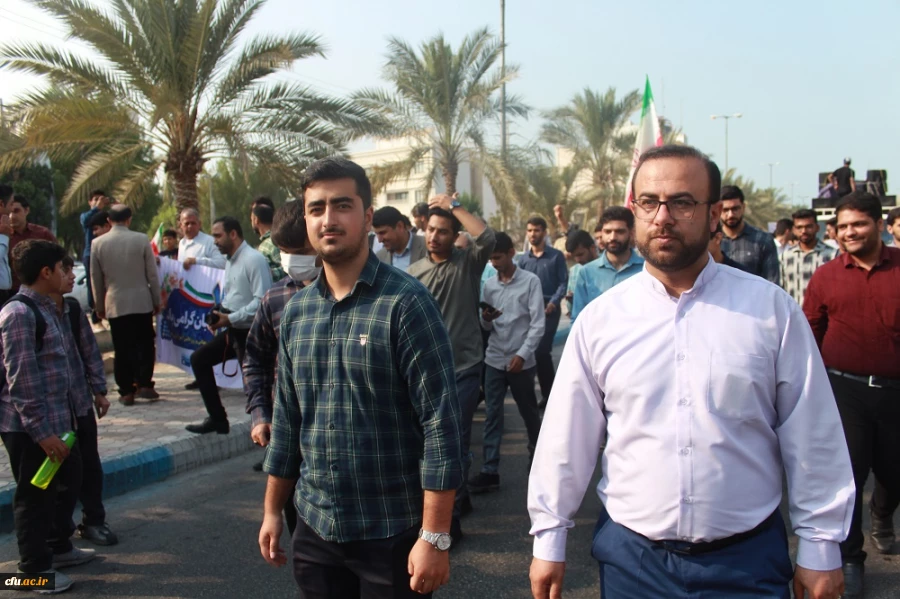 با حضور باشکوه مسئولان، کارکنان، اساتید و دانشجومعلمان دانشگاه فرهنگیان استان بوشهر؛
راهپیمایی 13 آبان در بوشهر برگزار شد 9