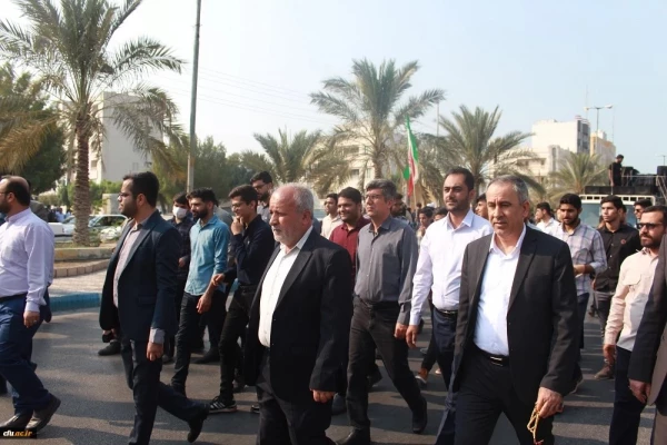 13 آبان روز تسخیر لانه جاسوسی، روز مبارزه با استکبار جهانی و روز دانش آموز گرامی باد. 2