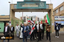 13 آبان روز تسخیر لانه جاسوسی، روز مبارزه با استکبار جهانی و روز دانش آموز گرامی باد. 18