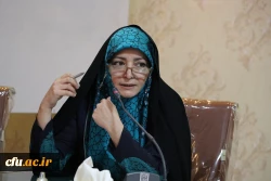 جلسه مشترک اعضا هیات علمی دانشگاه فرهنگیان استان اصفهان با معاونت پژوهشی و مدیر امور بین الملل سازمان مرکزی 3