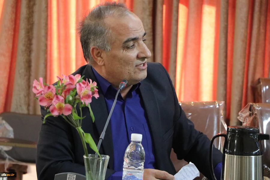 جلسه مشترک اعضا هیات علمی دانشگاه فرهنگیان استان اصفهان با معاونت پژوهشی و مدیر امور بین الملل سازمان مرکزی 4