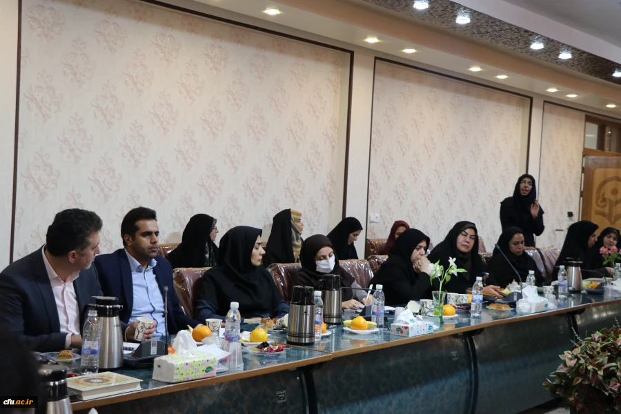 جلسه مشترک اعضا هیات علمی دانشگاه فرهنگیان استان اصفهان با معاونت پژوهشی و مدیر امور بین الملل سازمان مرکزی 7