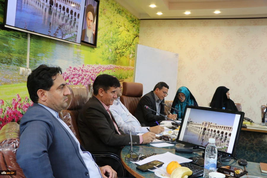 جلسه مشترک اعضا هیات علمی دانشگاه فرهنگیان استان اصفهان با معاونت پژوهشی و مدیر امور بین الملل سازمان مرکزی 8